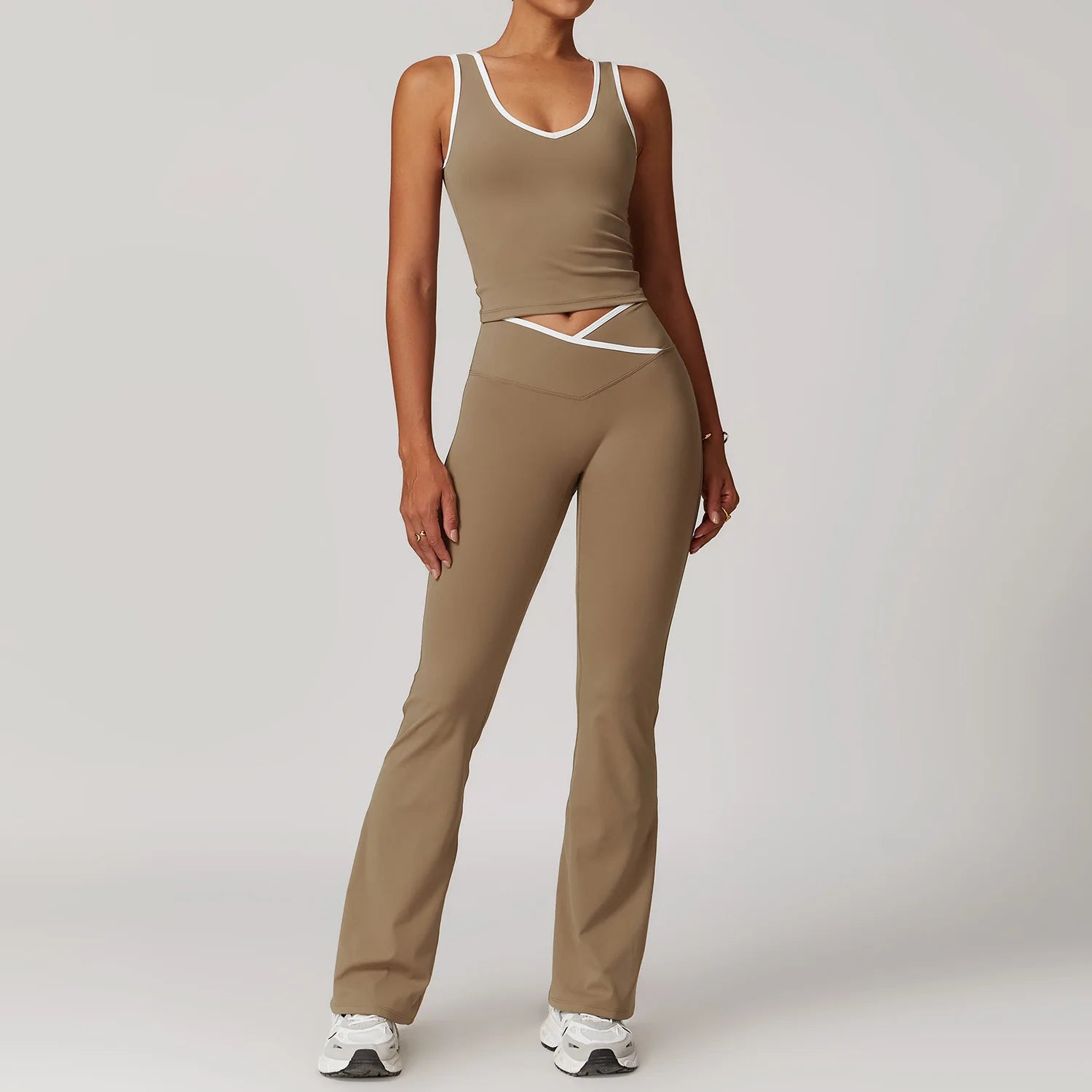 High-waisted leggings and sports top