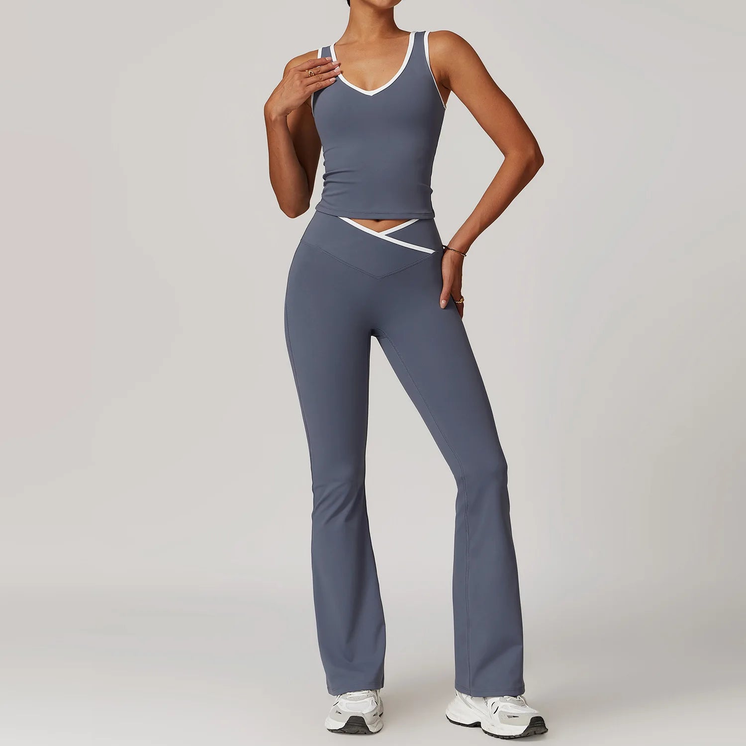 High-waisted leggings and sports top